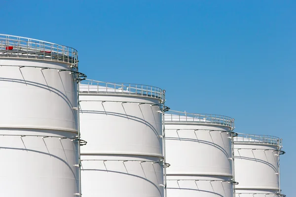 depositphotos_28126911-stock-photo-oil-storage-tanks